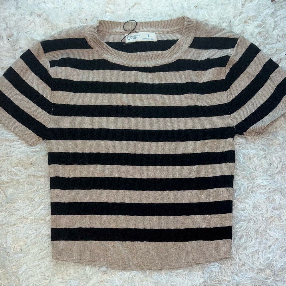 Primark Beige Black Striped Cropped Knit Top | Size S